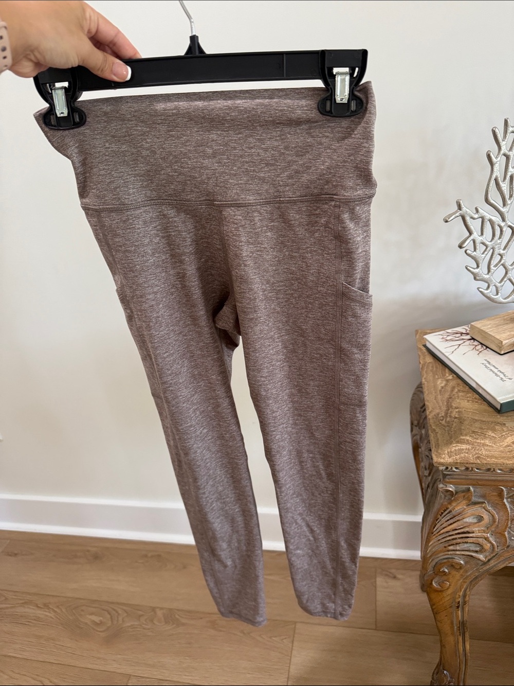 High-Rise Women's Leggings in Taupe Heather